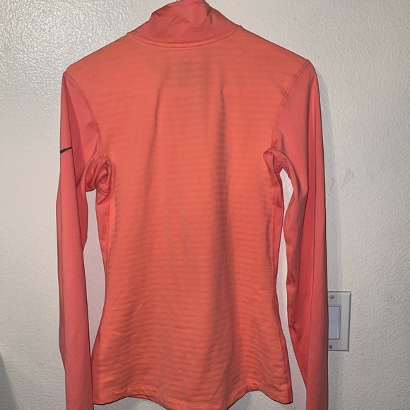 NWT NIKE SPORTS SHIRT SIZE M - Picture 3 of 14